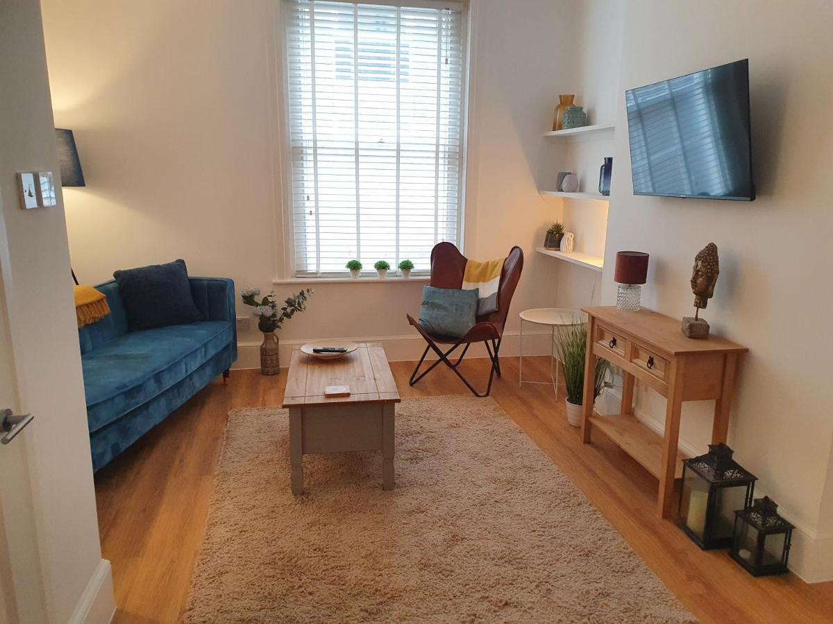 One Bedroom Flat *